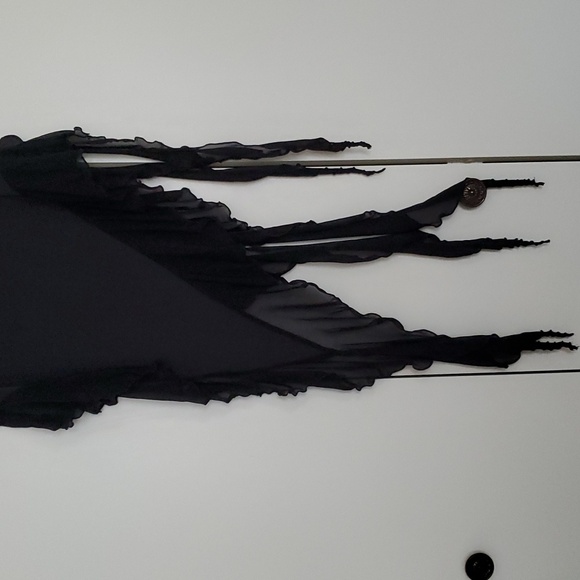 Shein's Curve MOD Black Asymmetric Hem Skirt - Picture 3 of 12